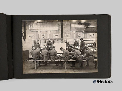 canada,_c_e_f._a_first_war_photo_album_on_no.4_school_of_military_aeronautics_e_medals__c7250_24