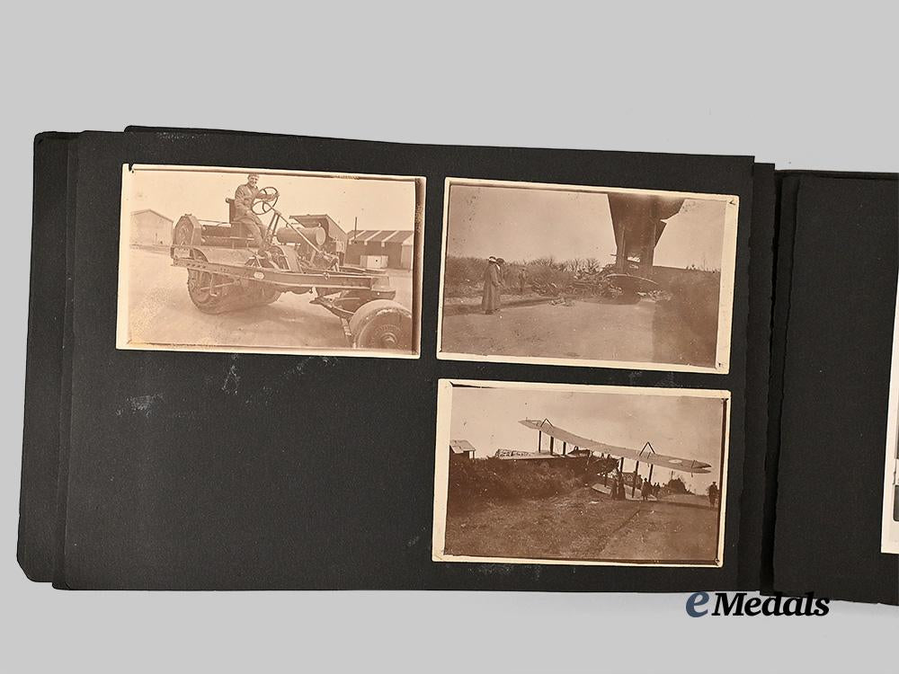 canada,_c_e_f._a_first_war_photo_album_on_no.4_school_of_military_aeronautics_e_medals__c7250_25
