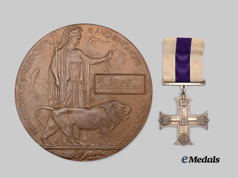 canada,_c_e_f._a_military_cross_to_lieutenant_gwyn,_royal_canadian_dragoons,_k_i_a_by_torpedoed_r_m_s_leinster,_october1918_e_medals__c7254_2