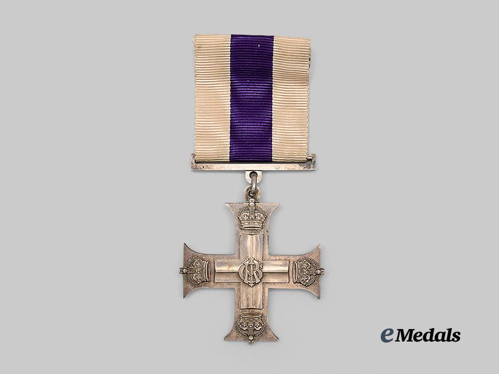 canada,_c_e_f._a_military_cross_to_lieutenant_gwyn,_royal_canadian_dragoons,_k_i_a_by_torpedoed_r_m_s_leinster,_october1918_e_medals__c7254_5