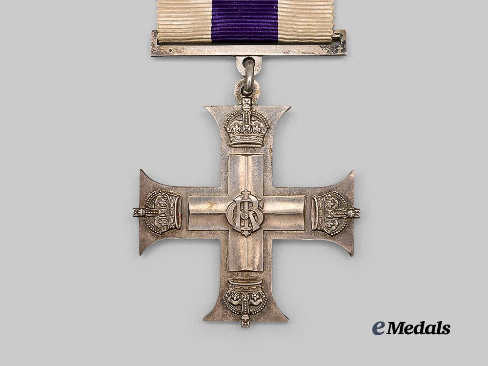 canada,_c_e_f._a_military_cross_to_lieutenant_gwyn,_royal_canadian_dragoons,_k_i_a_by_torpedoed_r_m_s_leinster,_october1918_e_medals__c7254_6