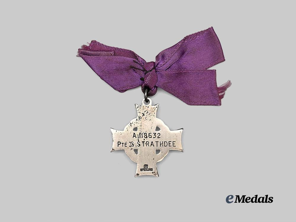 canada,_commonwealth._a_second_war_memorial_cross_to_pte._strathdee_e_medals__c7325_5