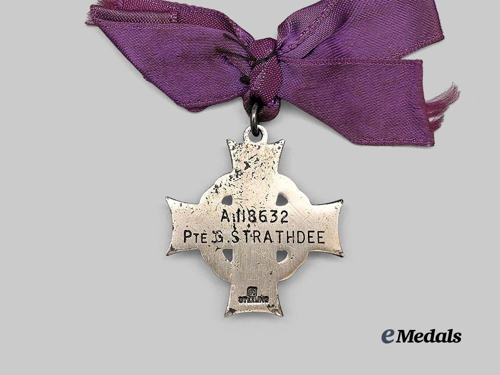 canada,_commonwealth._a_second_war_memorial_cross_to_pte._strathdee_e_medals__c7325_6