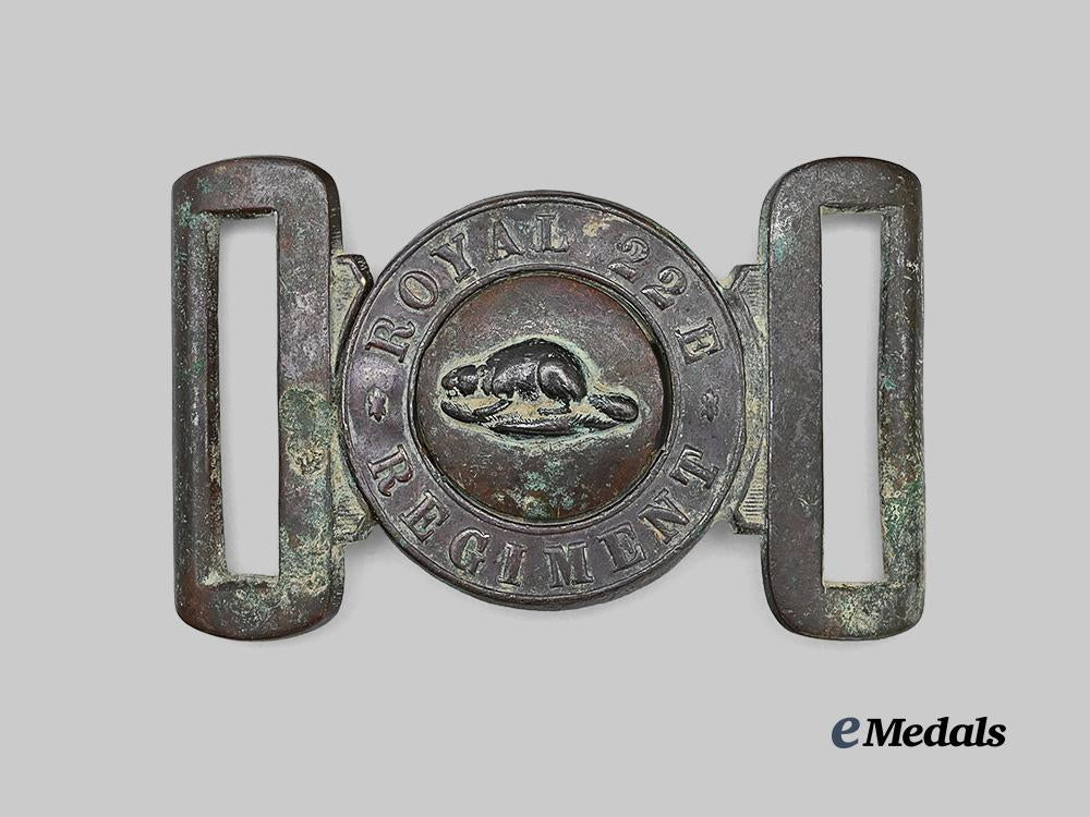 canada._an_early_royal22_e_regiment_parade_belt_buckle_e_medals__c7349_2