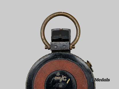 canada,_commonwealth._a_second_war_mk._i_x_prismatic_dry_compass,_canadian_kodak_company,1943_e_medals__c7352_6