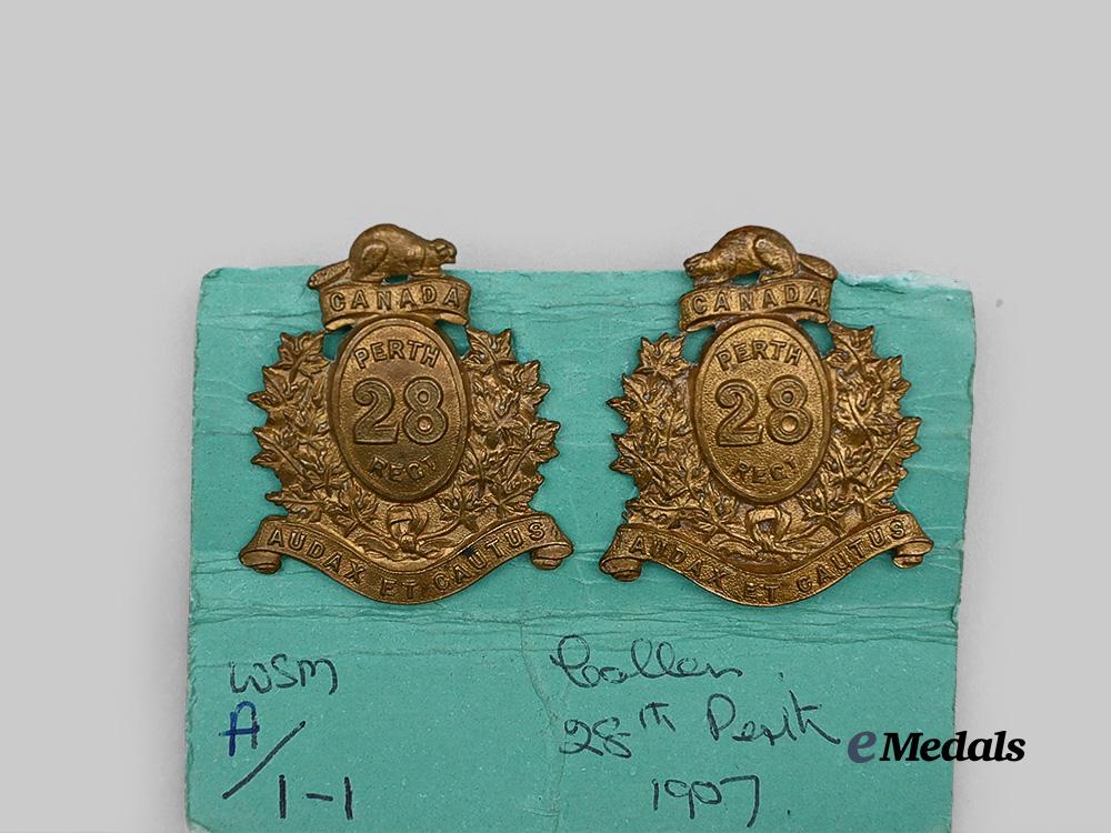 canada._a_lot_of_perth_regiment_badges_e_medals__c7384_4