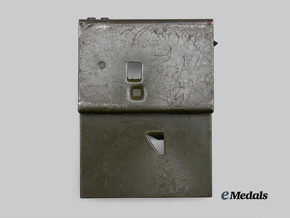 canada,_united_kingdom._a‘_booby_trap’_no.3_hinge_type_release_switch,1942_e_medals__c7392_5