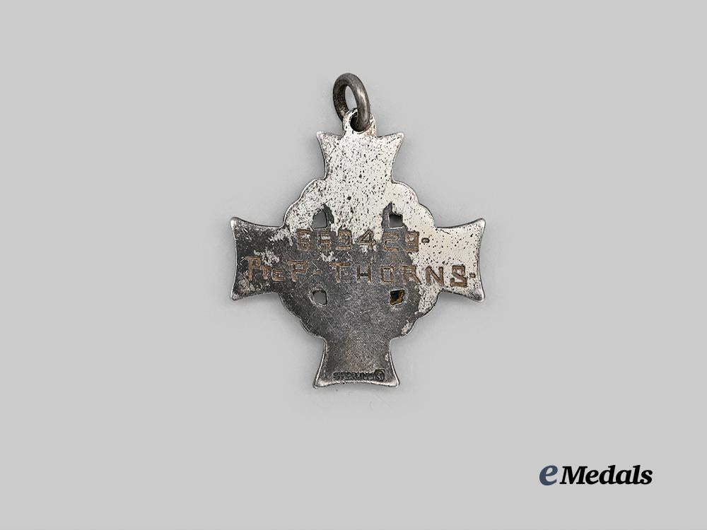 canada,_c_e_f._a_memorial_cross_to_pte._thorns,_k_i_a_june1917_e_medals__c7400_3