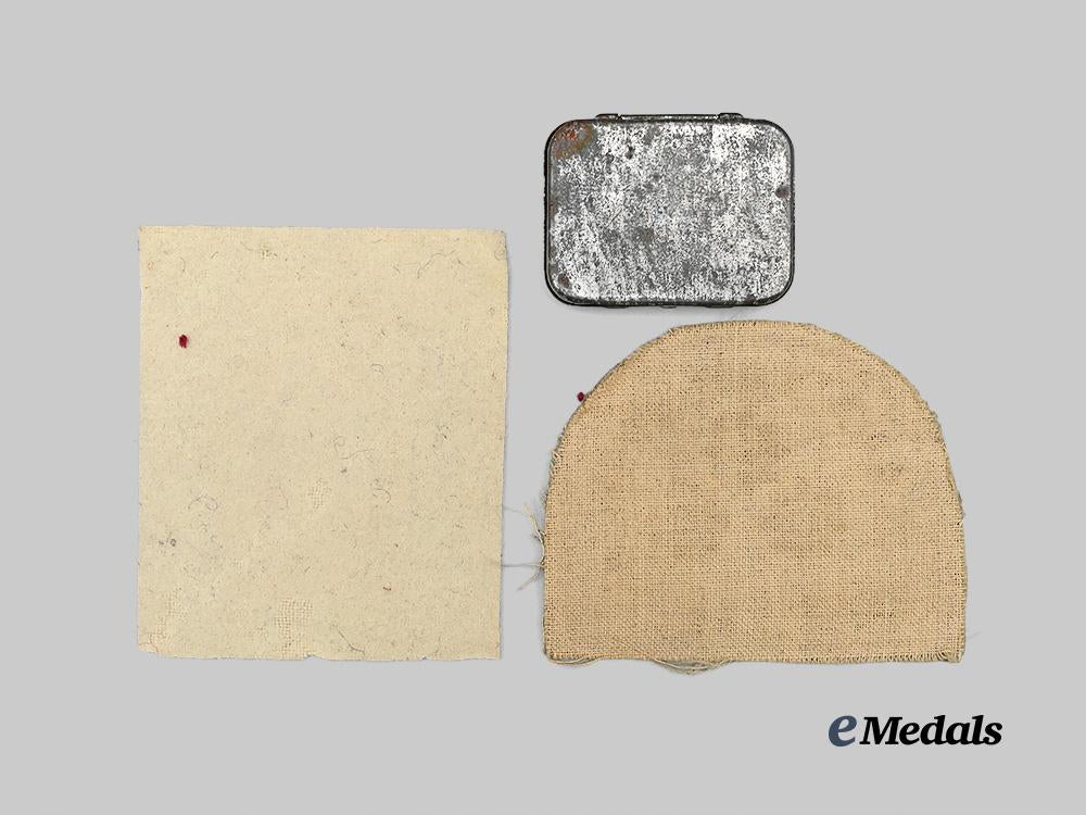 canada,_commonwealth._a_lot_of_patches_and_aromatic_ammonia_war_emergency_tin_e_medals__c7428_3