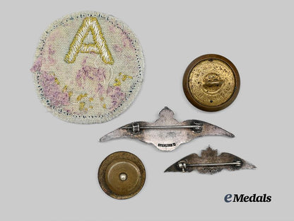 canada,_commonwealth._a_lot_of_flying_school_badges_and_wings_e_medals__c7437_3