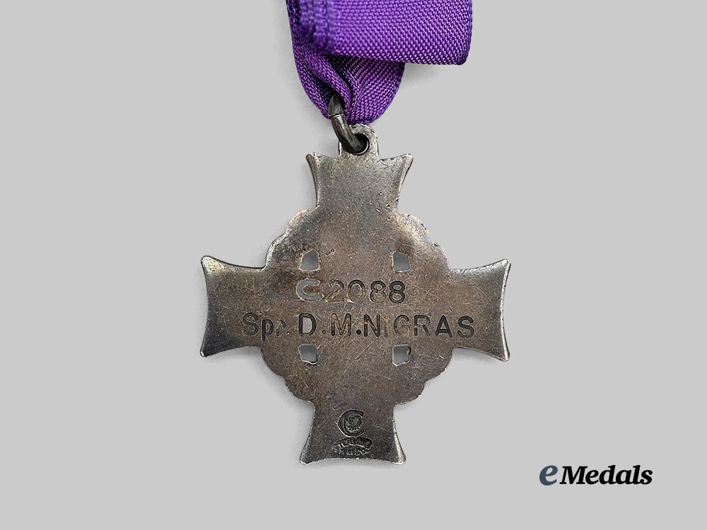 canada,_commonwealth._a_memorial_cross_to_sapper_nigras,_death_from_gunshot_wound,1940_e_medals__c7446_8