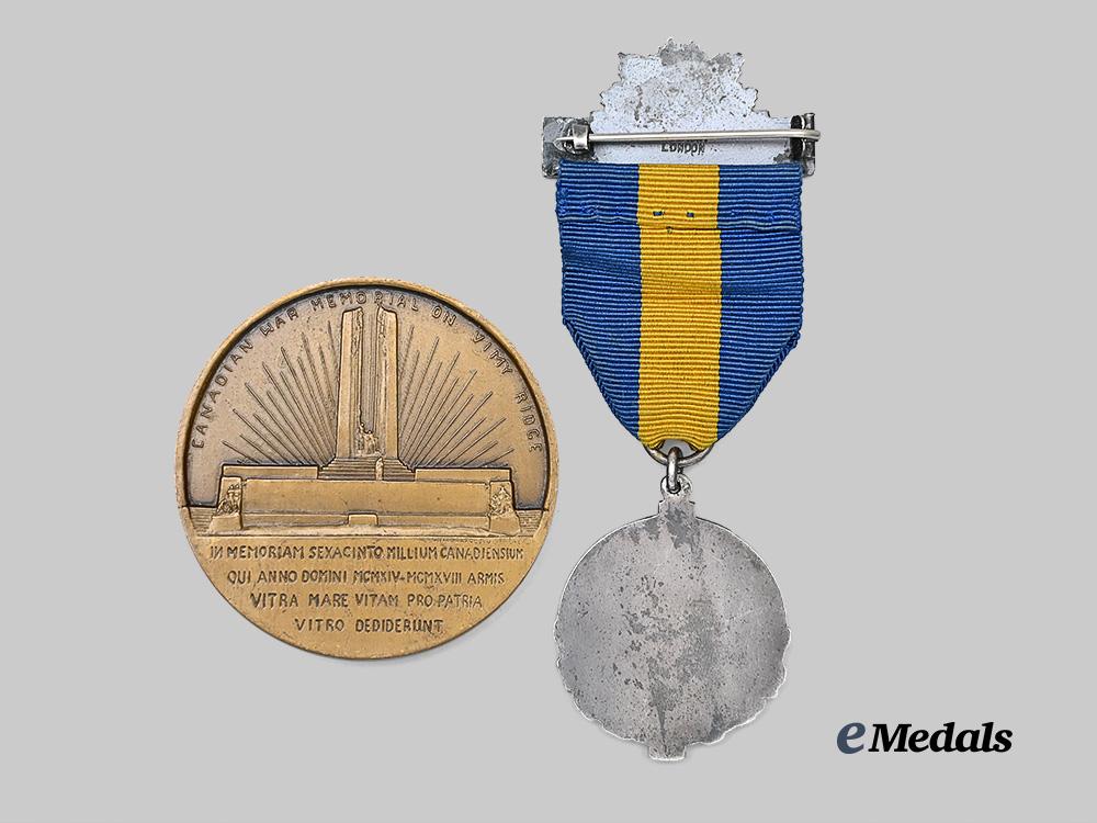 canada._two_vimy_pilgrimage_memorial_medals_e_medals__c7453_4