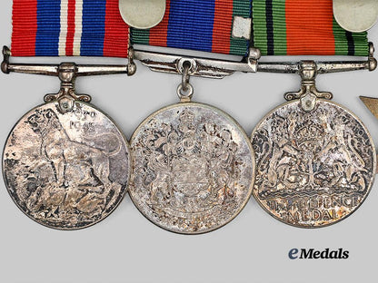 canada,_commonwealth._a_second_war_medal_bar_and_insignia_set,_highland_light_infantry_e_medals__c7474_7