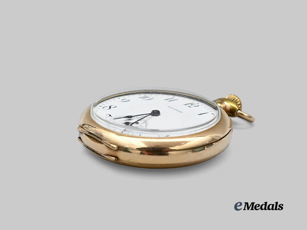canada._a_first_war_waltham_pocket_watch_to_pte._r._m._white_from_bruce_township_for_noble_service_e_medals__c7486_4