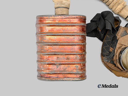 canada,_c_e_f._a_first_war_british_small_box_respirator_to_pte._jukes,_renowned_first_war_artist,1917_e_medals__c7492_12
