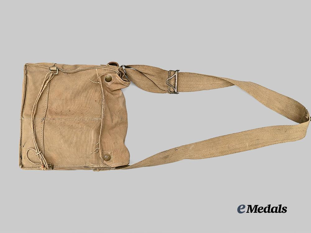 canada,_c_e_f._a_first_war_british_small_box_respirator_to_pte._jukes,_renowned_first_war_artist,1917_e_medals__c7492_5