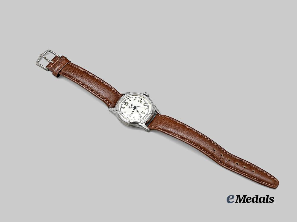 canada,_commonwealth._a_rare_r_c_a_f_pilot’s_watch,1942_e_medals__c7493_2