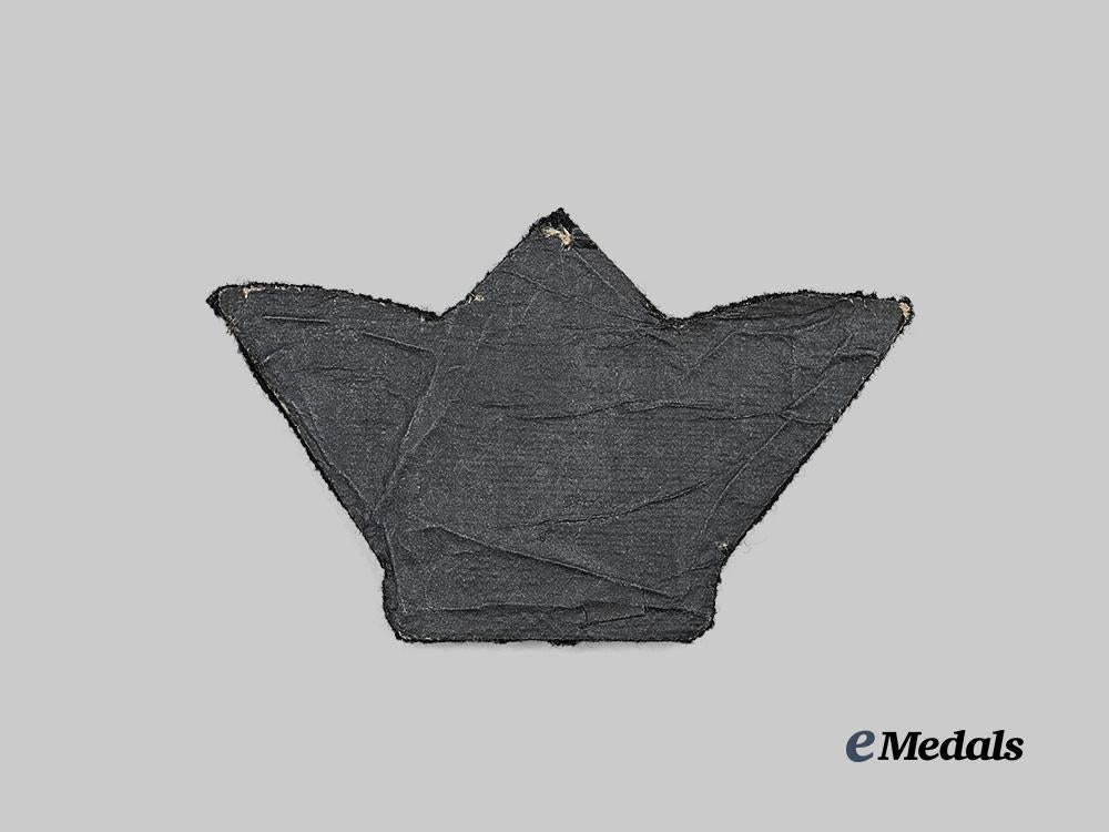 canada._an_elementary_flying_training_school_instructor’s_badge_e_medals__c7497_3