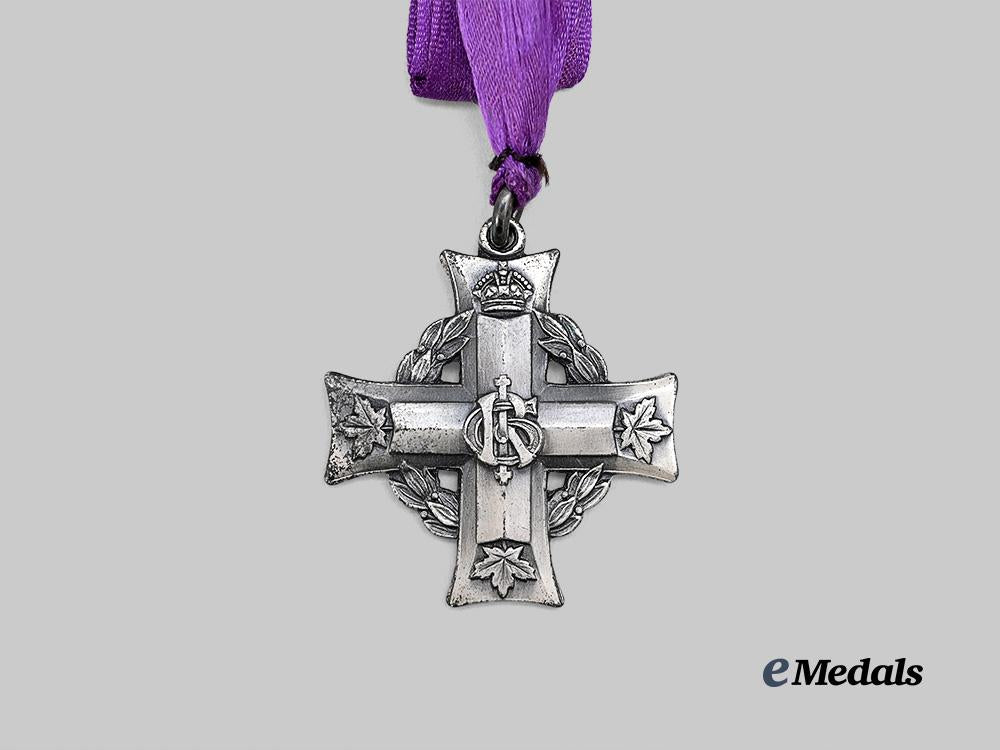 canada,_c_e_f._a_memorial_cross,_q_m_s._morrrison,_k_i_a1917_e_medals__c7502_6