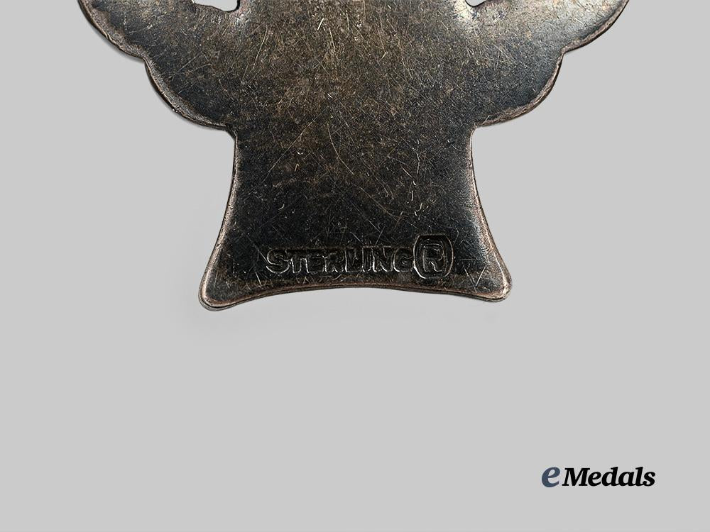 canada,_c_e_f._a_first_war_memorial_cross_to_pte._e._jackson,_died_of_illness,1918_e_medals__c7508_4
