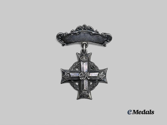 canada,_commonwealth._a_second_war_memorial_cross_to_p/_o._karstens,_k_i_a1944_e_medals__c7511_2
