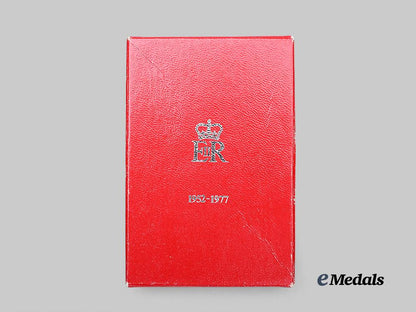 canada,_commonwealth._a_queen_elizabeth_i_i_jubilee_medal1977,_in_case_e_medals__c7525_2