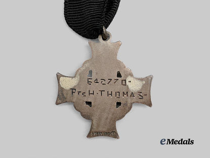 canada,_c_e_f._a_first_war_memorial_group_to_pte._thomas,_died_of_gas_poisoning,1917_e_medals__c7532_16