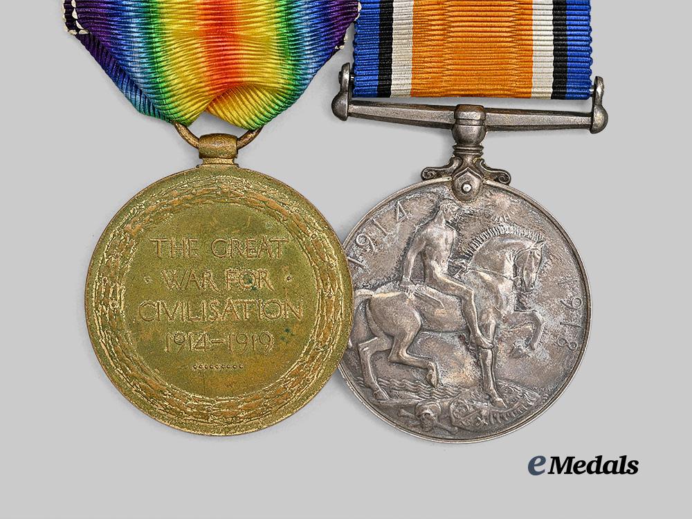 canada,_c_e_f._a_first_war_memorial_group_to_pte._thomas,_died_of_gas_poisoning,1917_e_medals__c7532_8