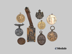 Canada, CEF. A Lot of Wartime Medals & Badges