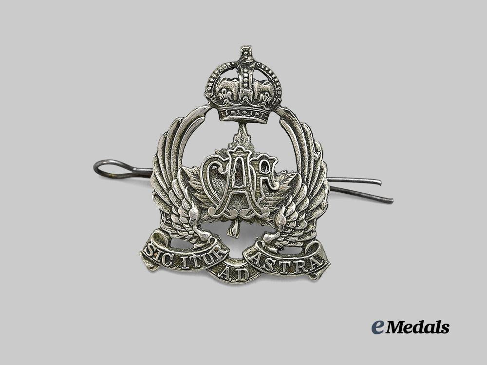 canada,_c_e_f._a_commissioned_officer's_canadian_air_force_collar_badge1920_e_medals__c7553_2
