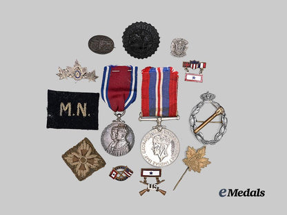 united_kingdom._a_lot_of_wartime_medals,_insignia,&_bages_e_medals__c7555_2