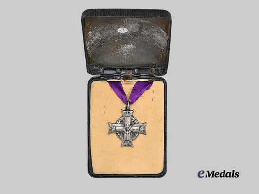 canada,_c_e_f._a_memorial_cross_to_l._cpl_auton,_k_i_a1917_e_medals__c7566_3
