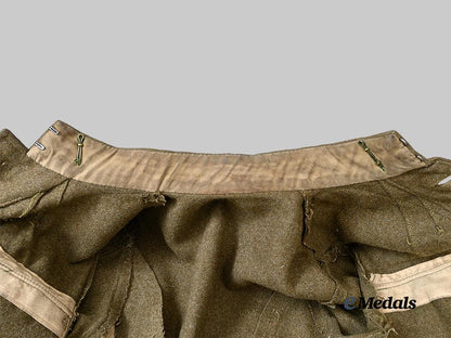 canada,_c_e_f._an_attributed5_button_sergeant_service_tunic_with_medals&_accessories_e_medals__c7589_18