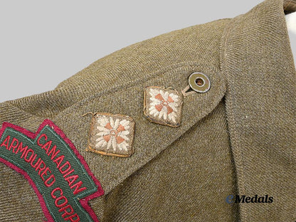canada,_commonwealth._a_canadian_lieutenant's_armoured_corps_battle_blouse,1943_e_medals__c7593_12