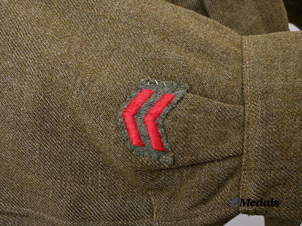 canada,_commonwealth._a_canadian_lieutenant's_armoured_corps_battle_blouse,1943_e_medals__c7593_14