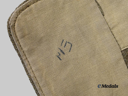 canada,_commonwealth._a_canadian_lieutenant's_armoured_corps_battle_blouse,1943_e_medals__c7593_17