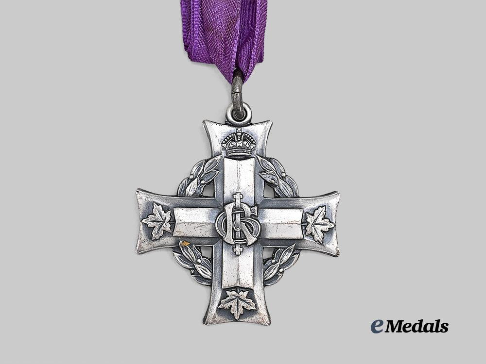 canada,_c_e_f._a_memorial_cross_to_pte._j._bannon,259th_battalion,_died_of_illness1918_e_medals__c7607_3