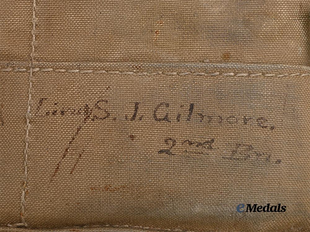 canada,_c_e_f._a1916-17_small_box_pattern_gas_mask,_lieutenant_gilmore_of_the2nd_battalion_e_medals__c7613_8