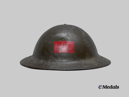 canada,_c_e_f._a2nd_battalion_helmet,_lieutenant_gilmore,2nd_battalion_c_e_f_e_medals__c7614_2