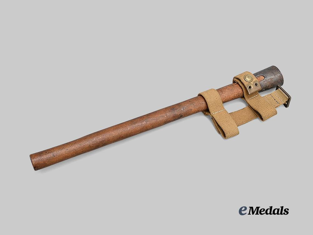canada,_c_e_f._a_m_k_i_entrenching_tool_handle_with1908_webbing_e_medals__c7616_2