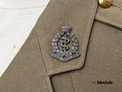 canada,_c_e_f._an_officer's_tunic&_coat,_no.1_canadian_general_hospital_e_medals__c7624_20
