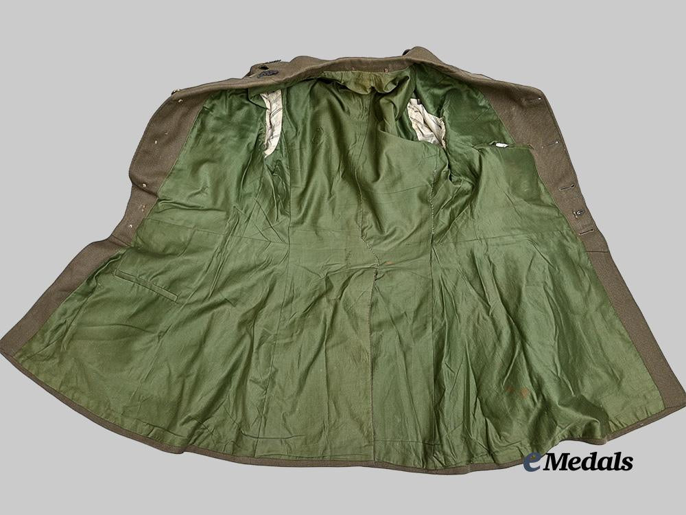 canada,_c_e_f._an_officer's_tunic&_coat,_no.1_canadian_general_hospital_e_medals__c7624_24