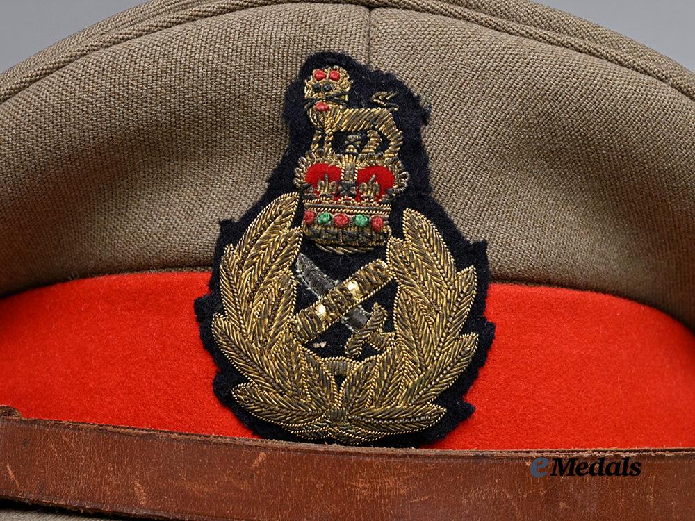canada,_commonwealth._a_pair_of_high_ranking_officer's_caps_e_medals__c7639_12