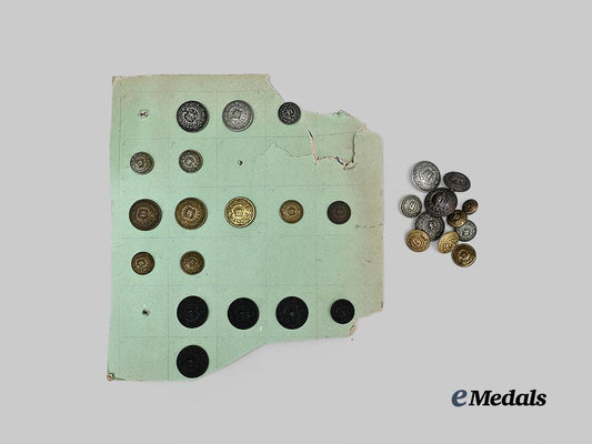 canada,_dominion._a_lot_of_early_canadian_militia_buttons_e_medals__c7683_2
