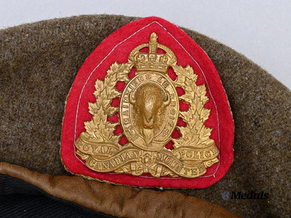 canada,_commonwealth._an_r_c_m_p_provost_beret,1945_e_medals__c7720_4