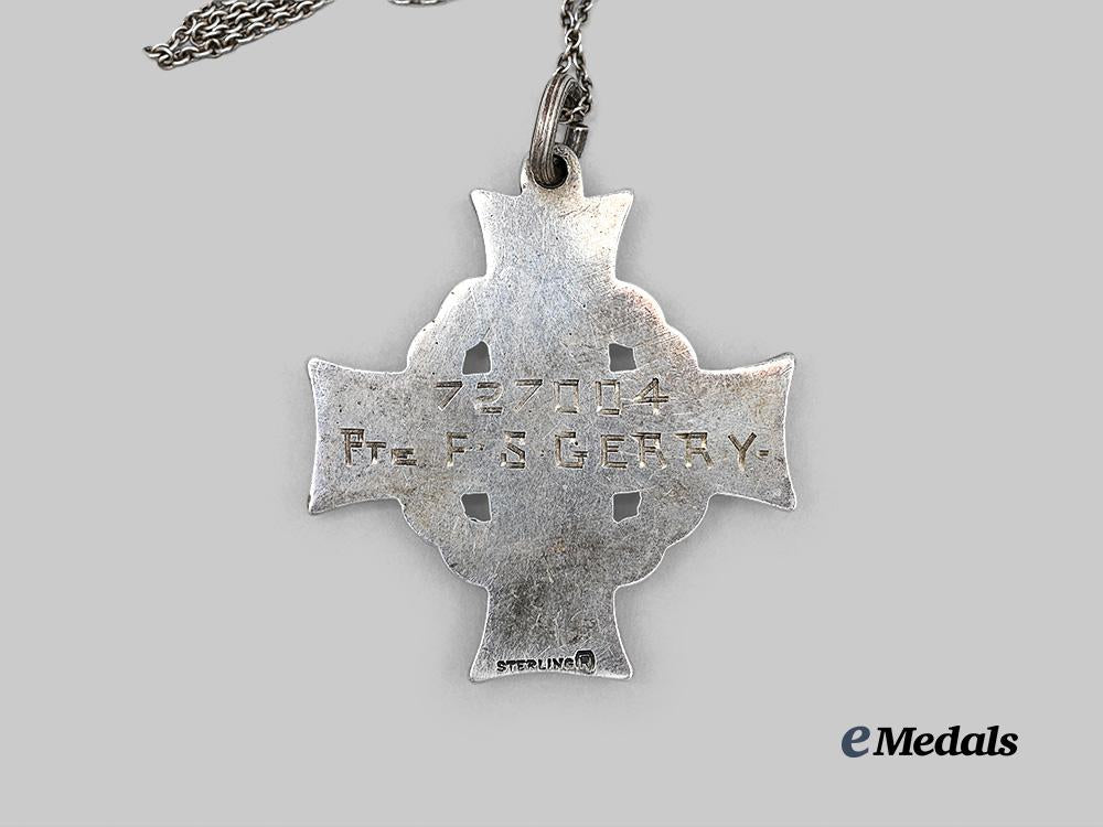 canada,_c_e_f._a_first_war_memorial_cross_to_pte_f._s._gerry,_k_i_a1918_e_medals__c7724_5