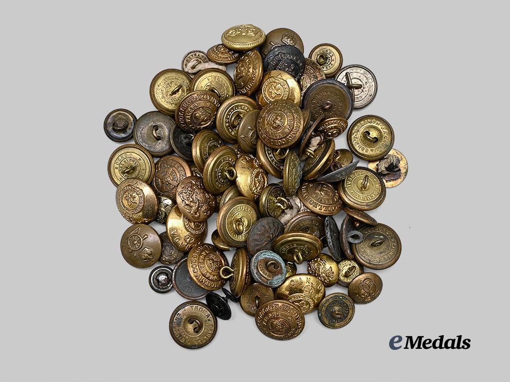 canada,_dominion._a_lot_of_militia_and_military_service_buttons_e_medals__c7759_2