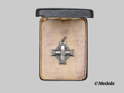 canada,_c_e_f._a_memorial_cross,1st_canadian_mounted_rifles,_sanctuary_wood_e_medals__c7782_3