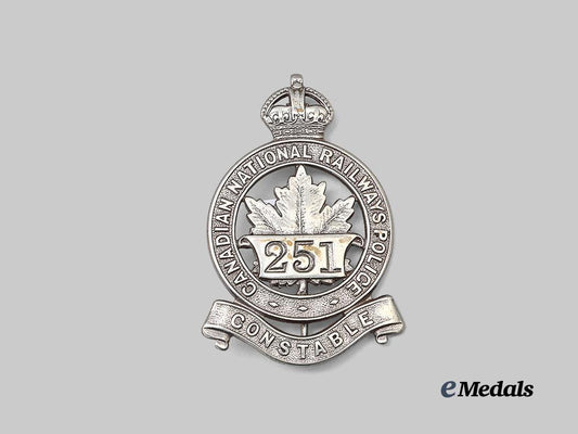 canada._a_canadian_national_railways_police_constable_badge_e_medals__c7805_2