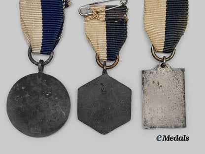 three_second_world_war_era_royal_dutch_touring_club_travellers'_association_medals_e_medals__e_u11269_5